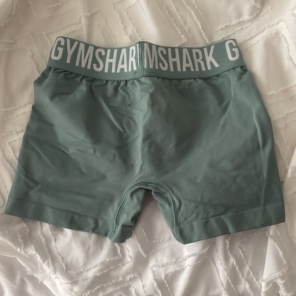 Gymshark Fit Seamless Shorts - Picture 3 of 4